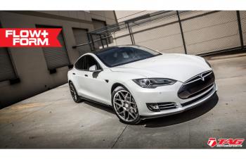 14' Tesla on HRE FF01