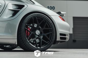 997 Turbo on Flowform FF01 Wheels