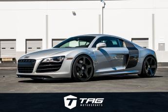 R8 V10 on HRE 305M Forged Wheels
