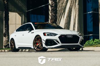 B9 RS5 on Vossen HF-5 Wheels | Carbon Imports