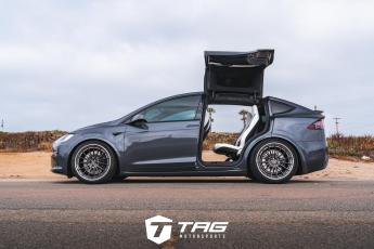 Model X Plaid on ANRKY AN39 Wheels