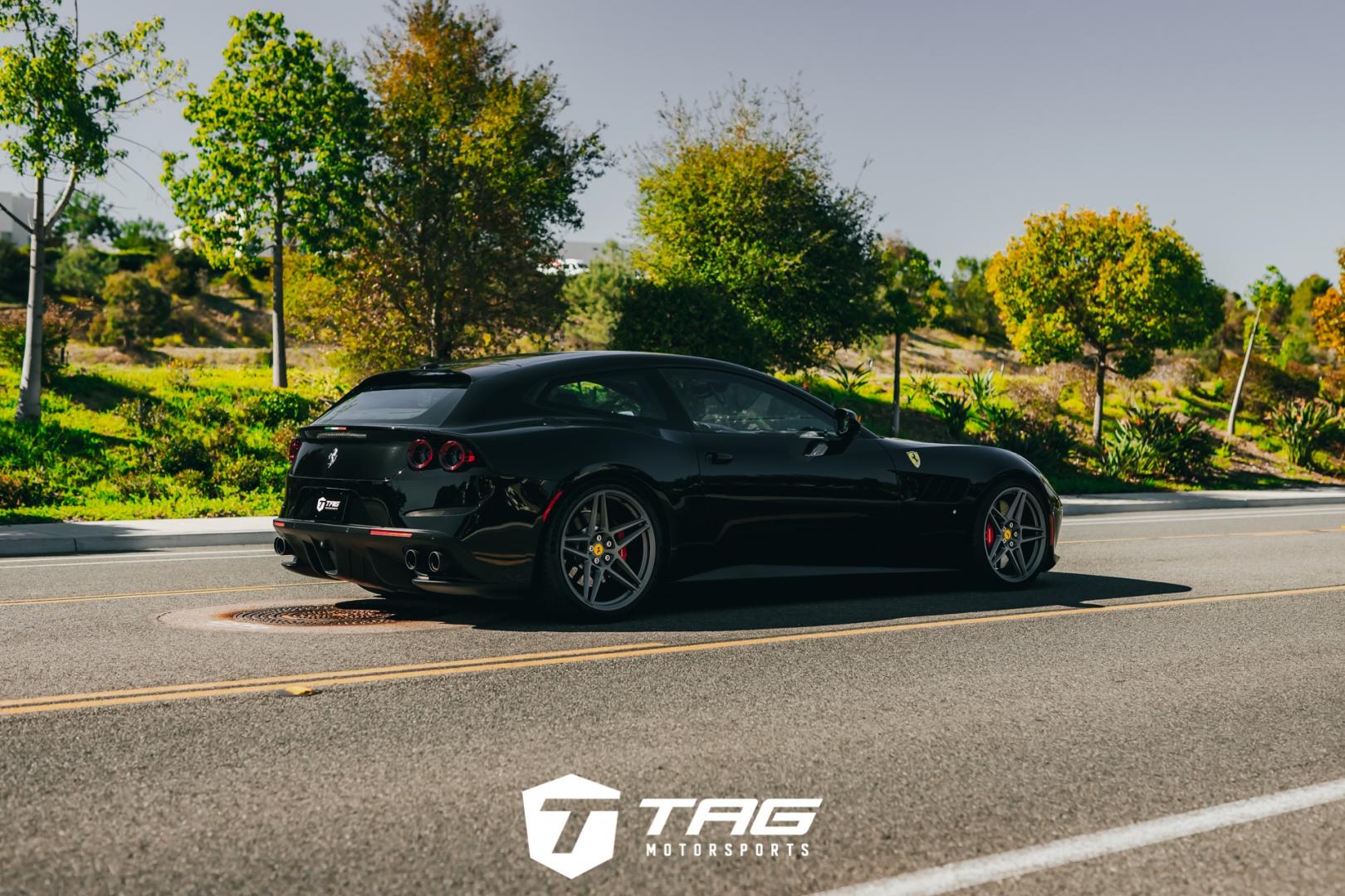 FERRARI GTC4LUSSO ON HRE WHEELS & NOVITEC SPRINGS
